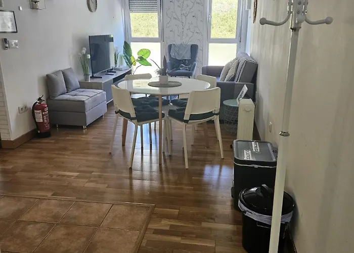 Parke By Ruva Апартаменты Рентерия